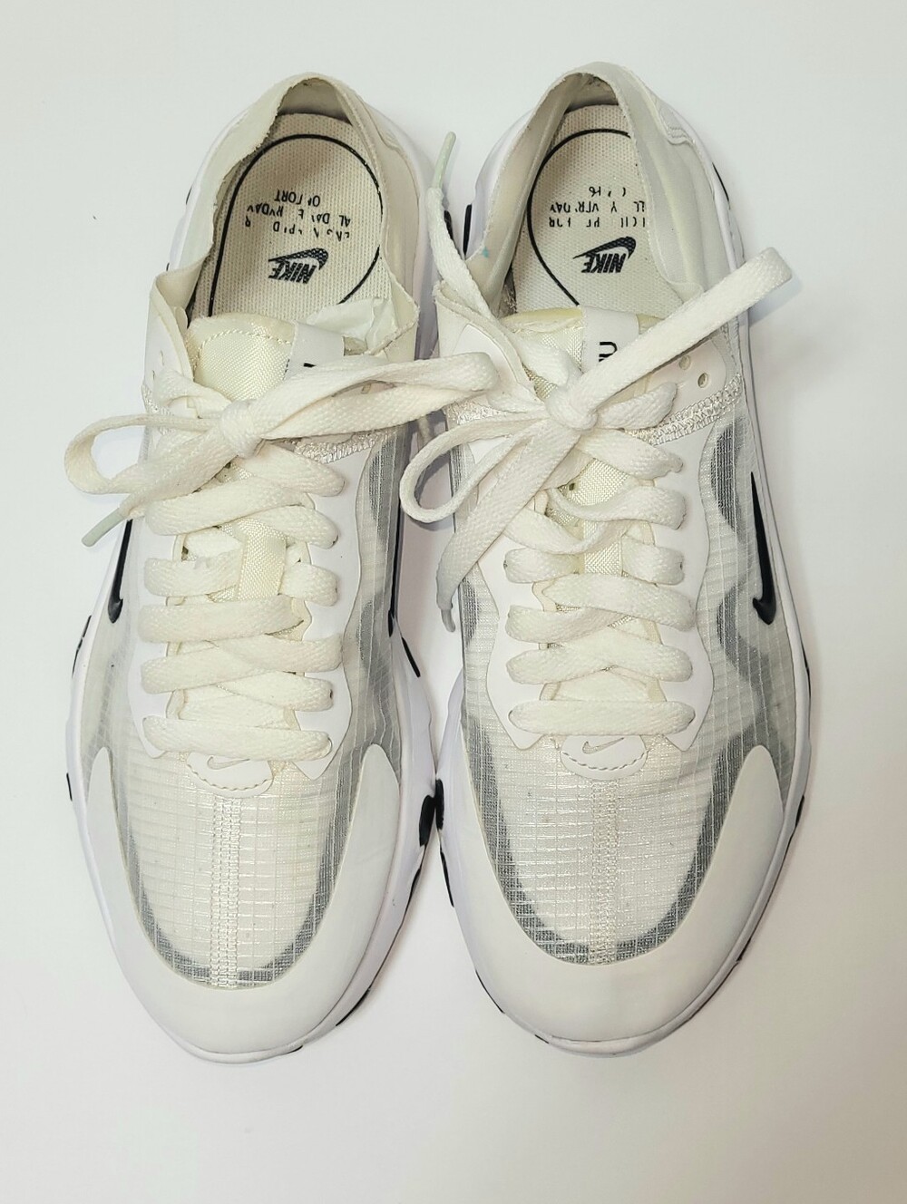 Nike Renew Lucent Sneakers - Picture 6 of 7